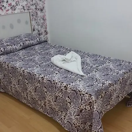 Lima בית הארחה וייאדוליד
