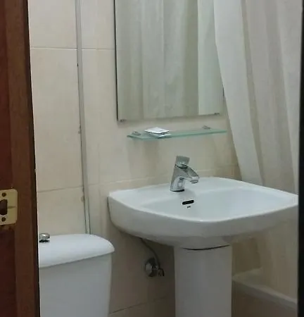 Lima בית הארחה 2*